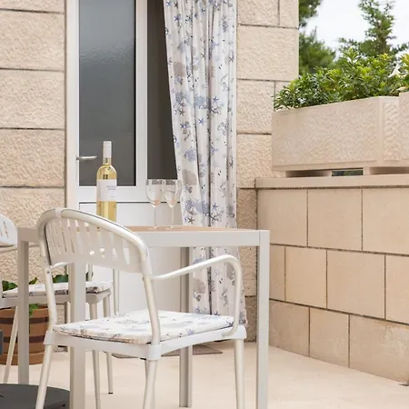 Apartment Ruzica *